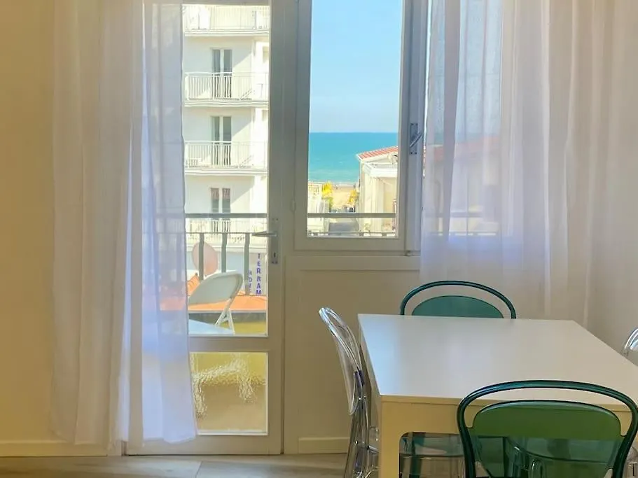 Appartamento Vista Mare Pioppi Lido di Jesolo Apartment